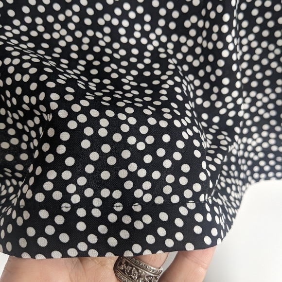 LANE BRYANT Outlet Polka Dot V-neck 3/4 Sleeve Top - Picture 6 of 8